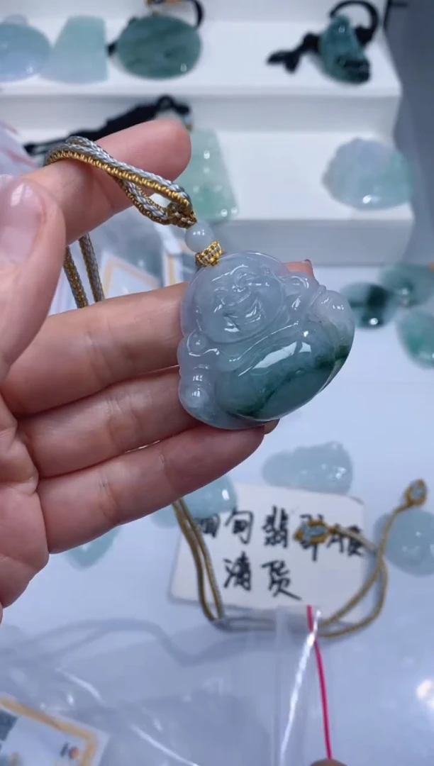 颈饰未镶嵌翡翠吊坠