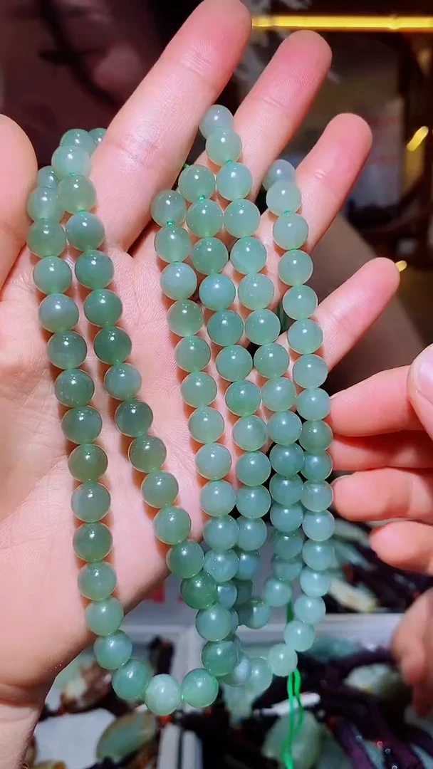 和田玉未镶嵌颈饰1