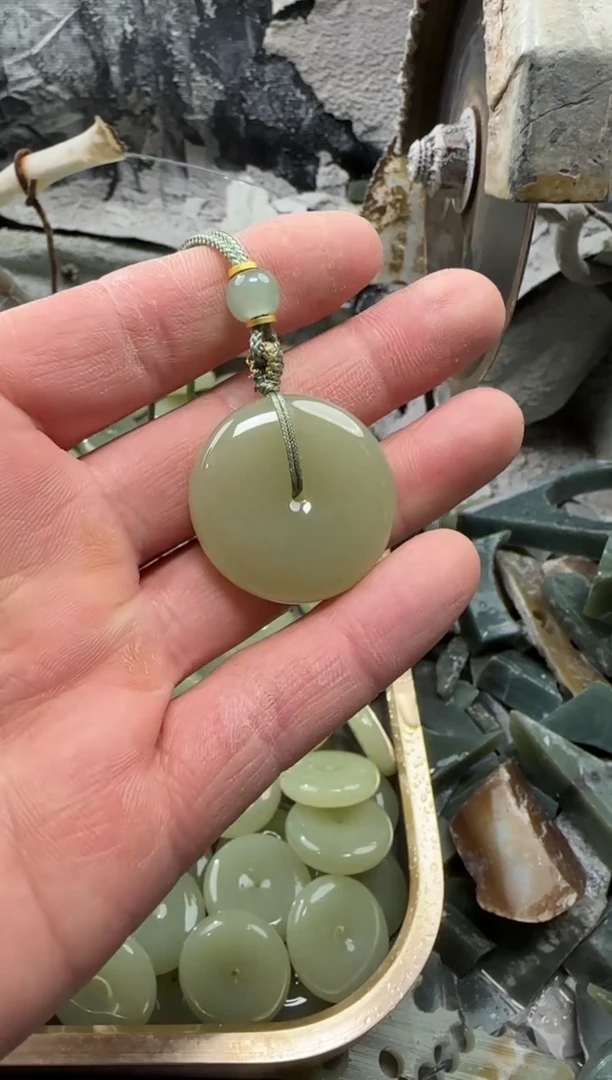 【闪购商品】和田玉颈饰未镶嵌吊坠