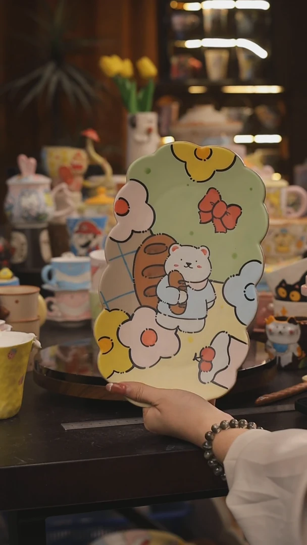 景德镇釉下彩绘设计师款式陶瓷