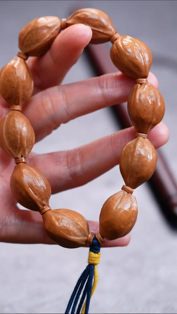 【闪购商品】橄榄核吊坠橄榄核