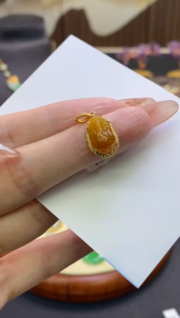 【闪购商品】翡翠颈饰18K金镶嵌净货11943