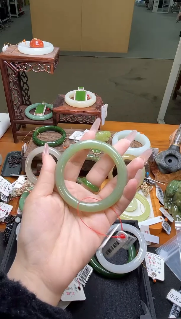 未镶嵌手镯和田玉若羌黄口 56+圈