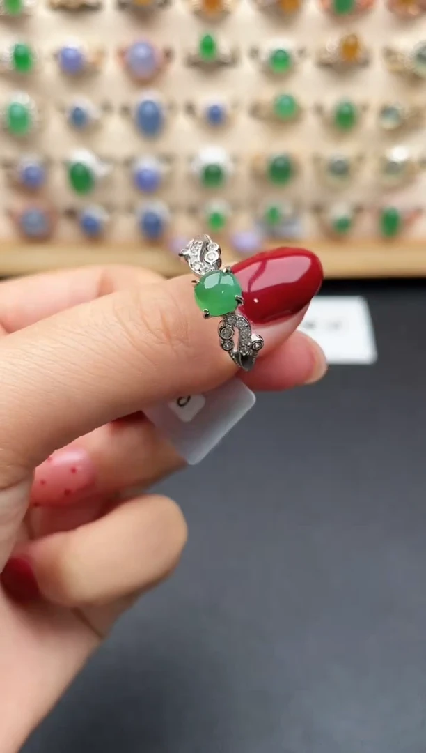 银S925镶嵌戒指翡翠一物一证一礼盒