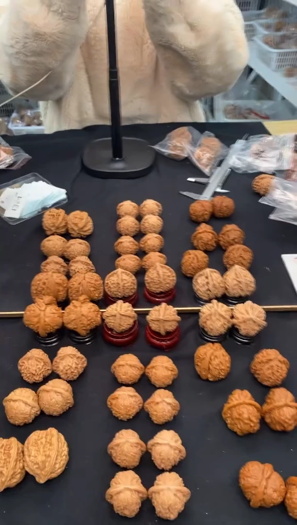 【闪购商品】文玩核桃把件山地磨35