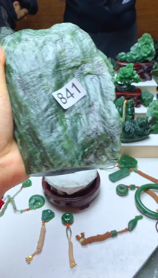 未镶嵌和田玉摆件1