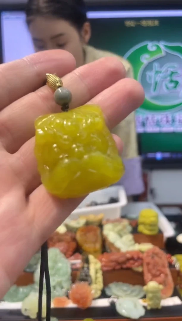 【闪购商品】岫玉吊坠未镶嵌·