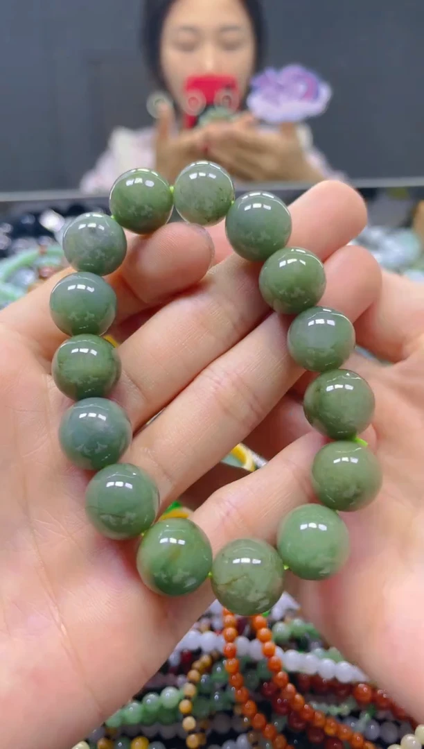 颈饰未镶嵌翡翠13MM/J/翡翠A货，一件也是批发价