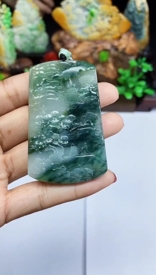 【闪购商品】翡翠颈饰未镶嵌翡翠A货