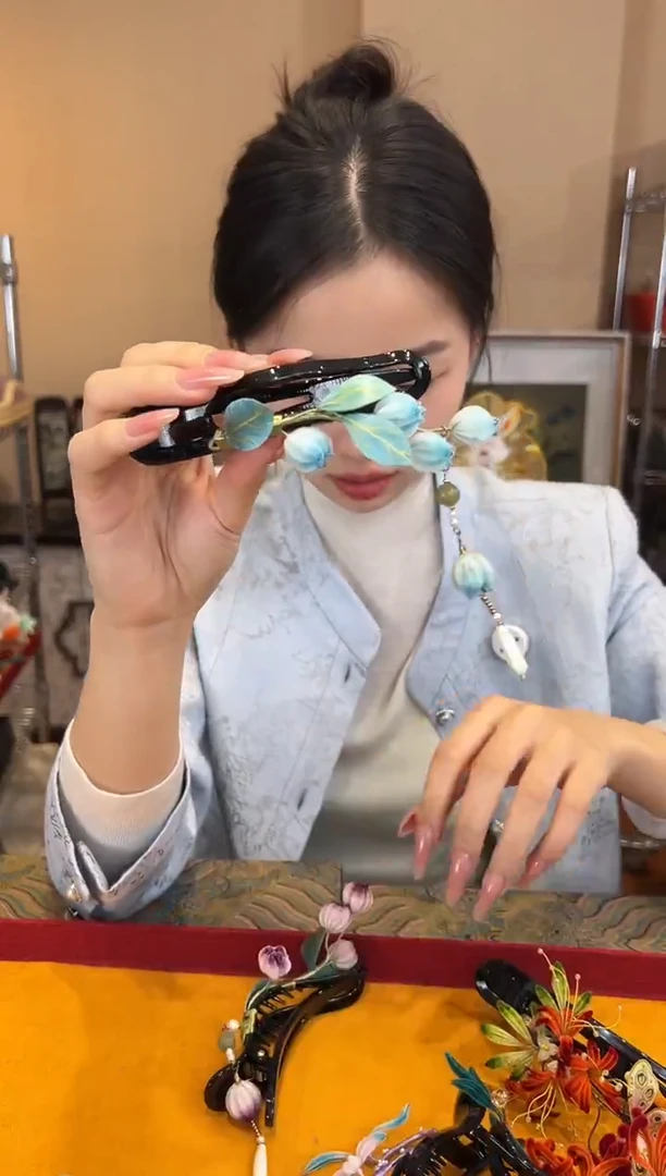 刺绣非遗绒花（发饰）