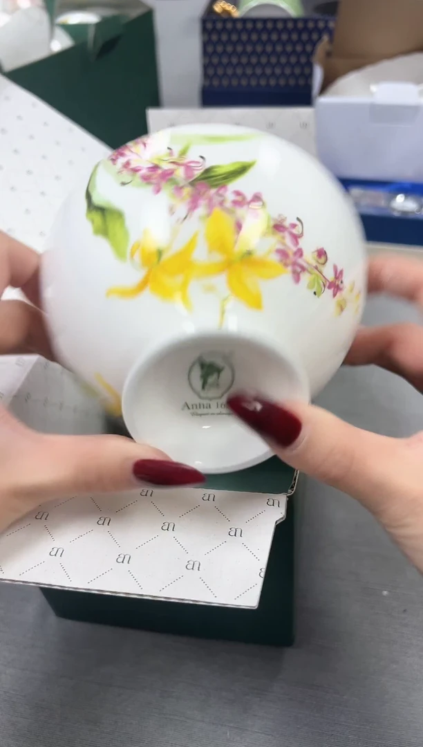 【闪购商品】瓷片新号开播不计成本欢迎点菜！