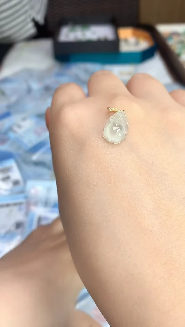 颈饰18K金镶嵌翡翠25111401