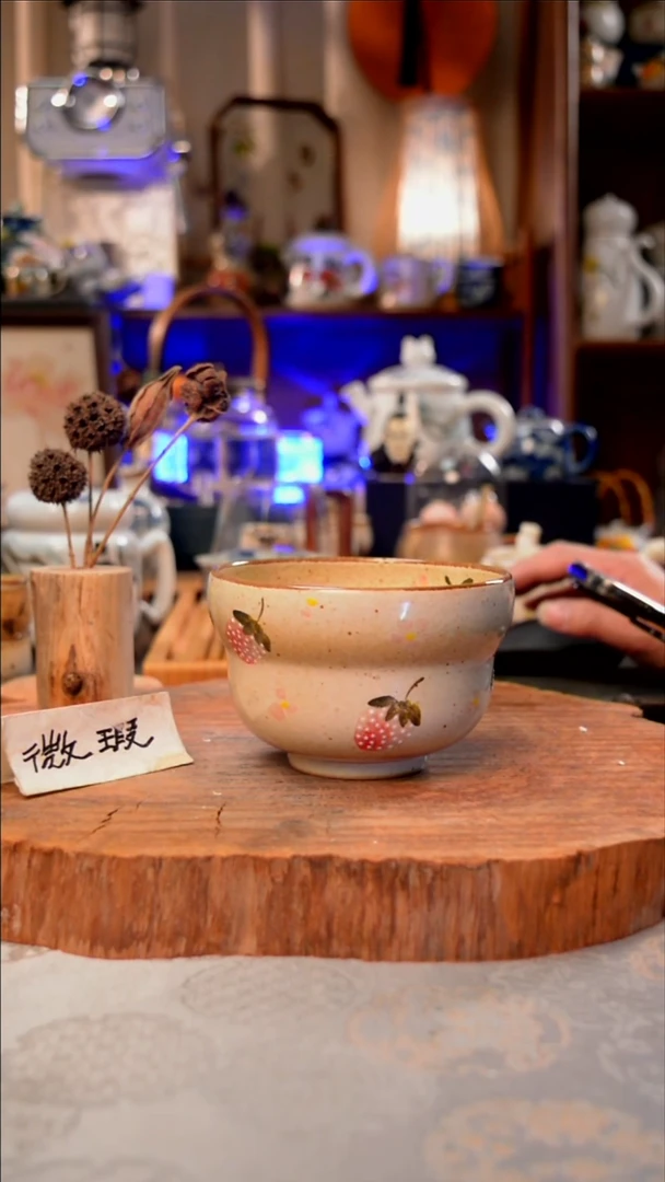 杯子草莓手工手绘手工手绘