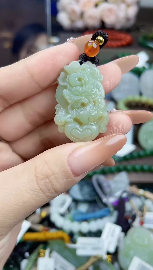 颈饰未镶嵌和田玉未镶嵌和田玉多样性吊坠拍一发一