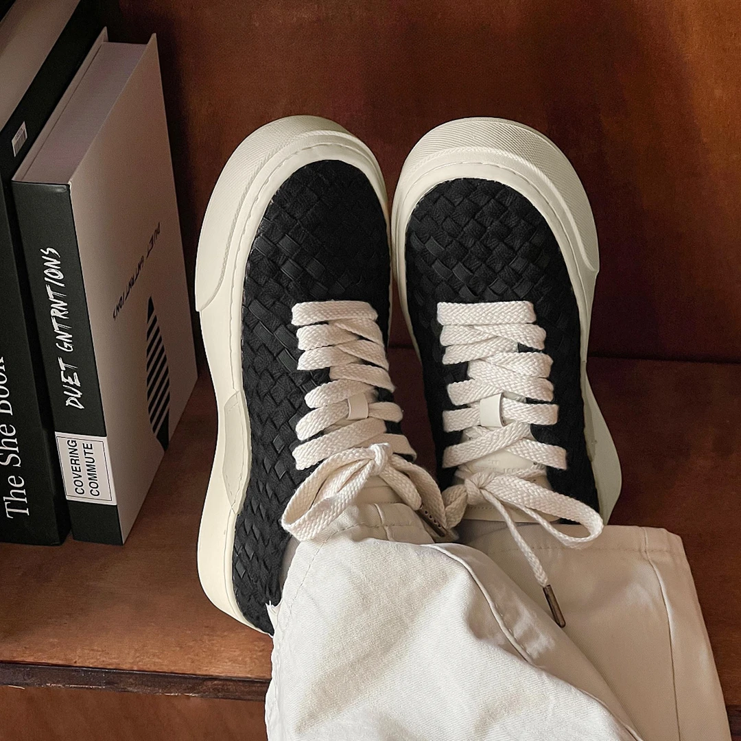 小众新款编织透气板鞋2025夏季帆布鞋厚底增高鞋百搭黑色板鞋男