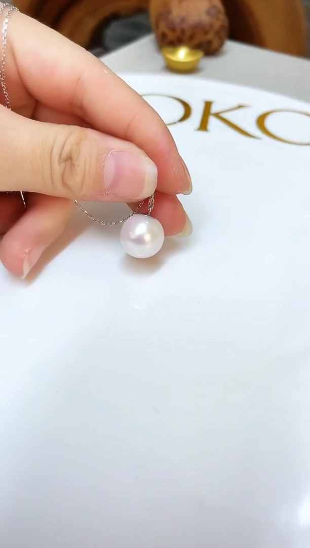 颈饰18K金镶嵌淡水珍珠13mm