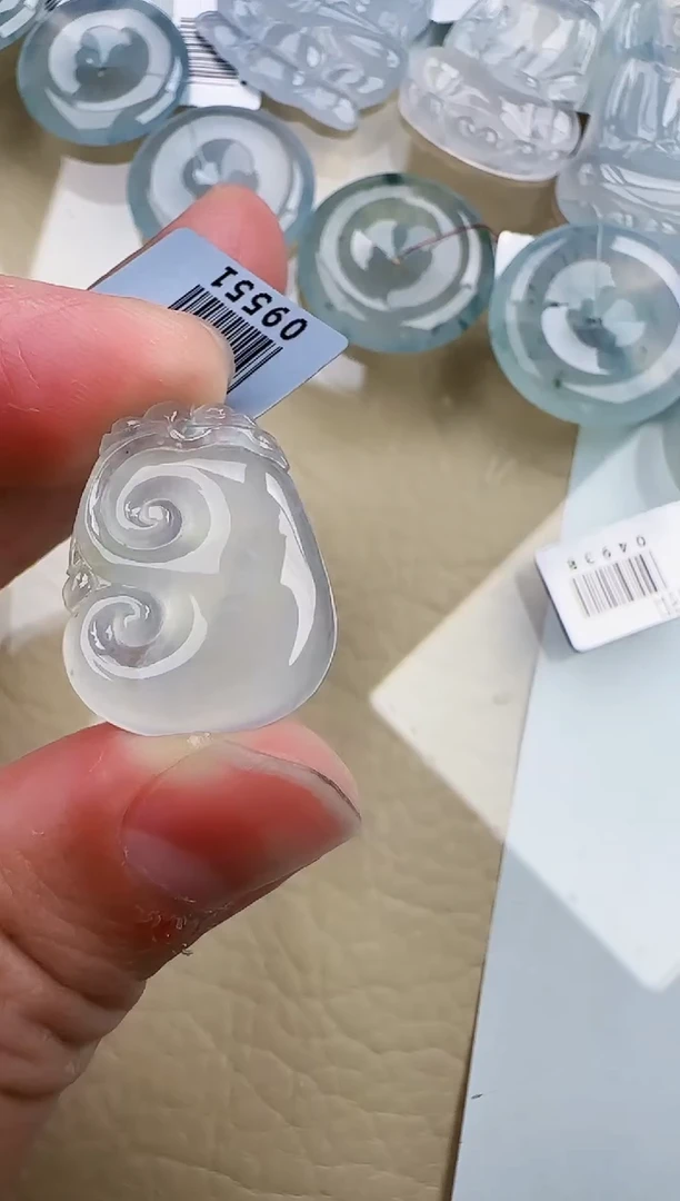翡翠未镶嵌颈饰缅甸翡翠a货