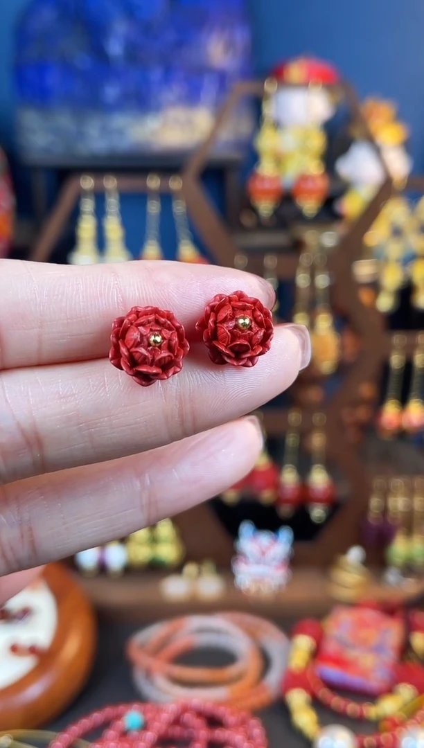 【闪购商品】红红莲花珐琅耳钉