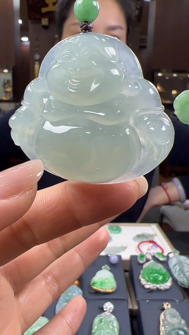 翡翠未镶嵌挂件佛公