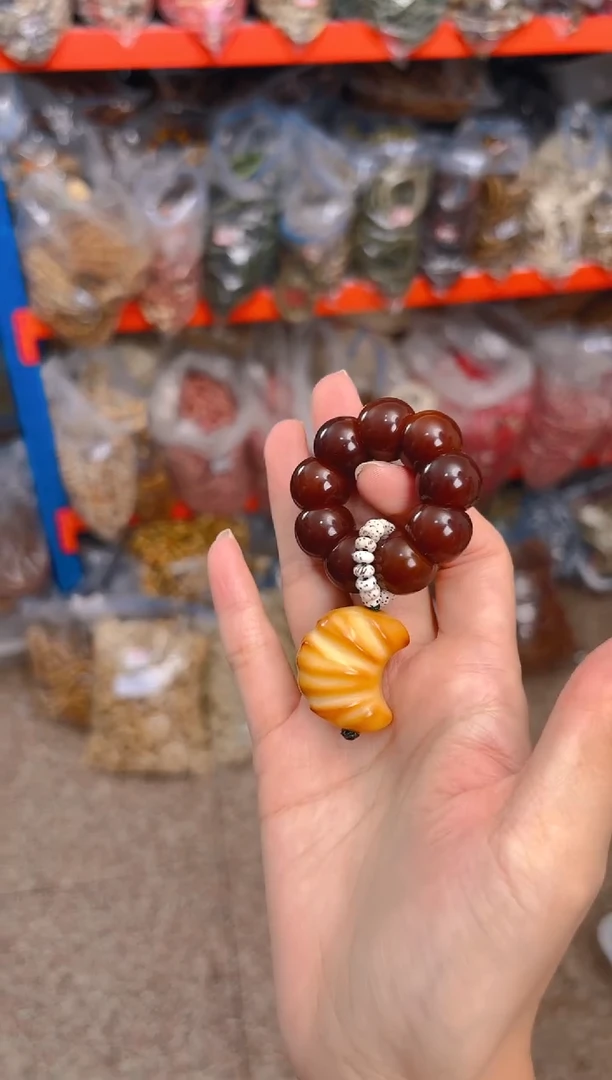 吊坠菩提根/象牙果栗子手捻带牛角