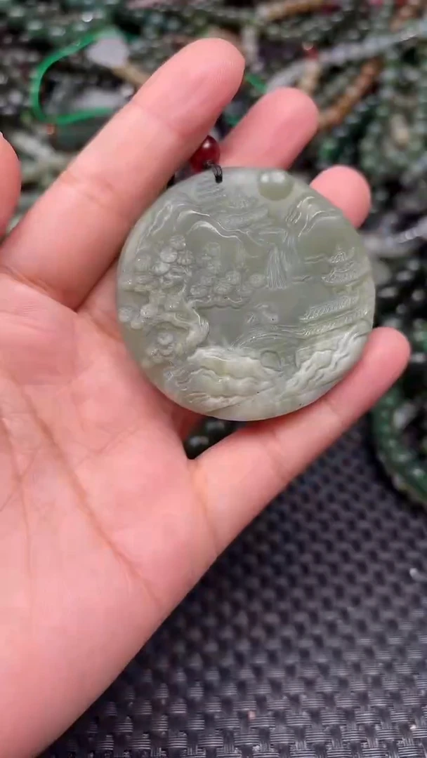 颈饰未镶嵌和田玉1