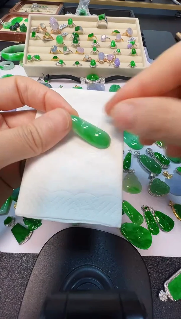 吊坠(不含链)未镶嵌翡翠1680