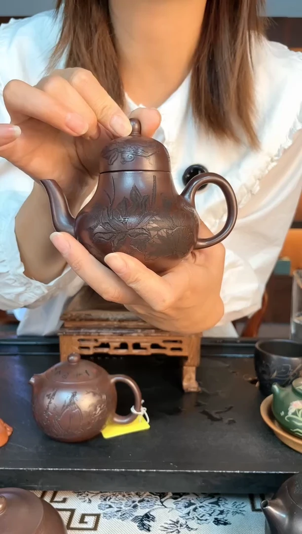 茶壶紫砂荷香思婷 1986家藏紫茄泥 马千里