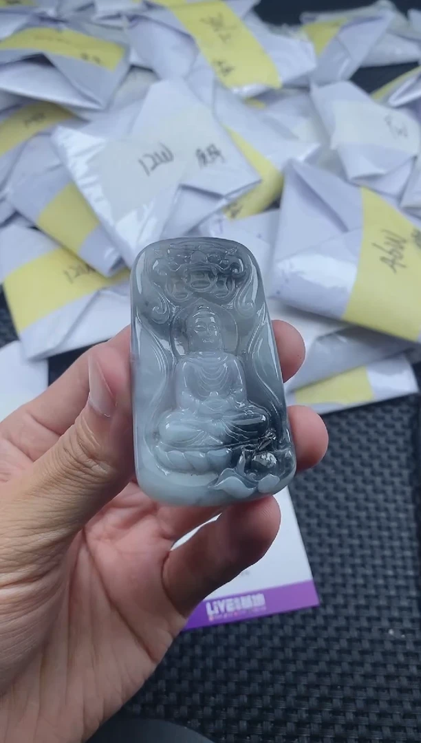 翡翠未镶嵌颈饰