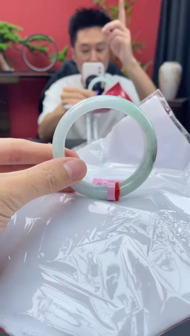 未镶嵌手镯翡翠4