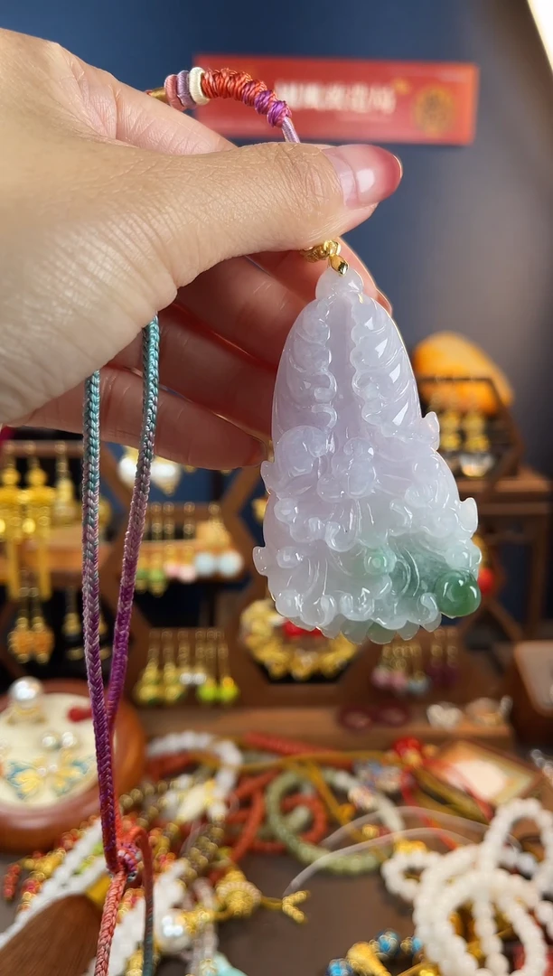 未镶嵌挂件翡翠，113028