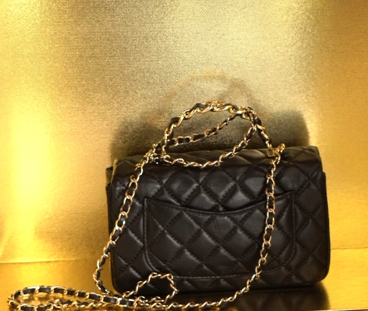 35（全新未拆封）轻奢时尚高级经典潮流百搭单肩斜跨女士包包