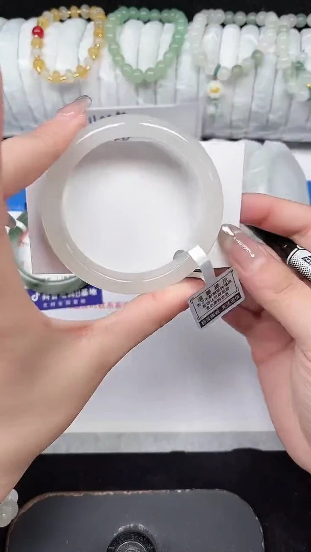 未镶嵌手镯石英质玉234-55/56