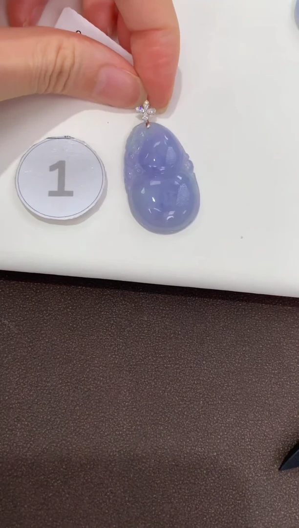 翡翠18K金镶嵌吊坠(赠链)天然缅甸a货翡翠