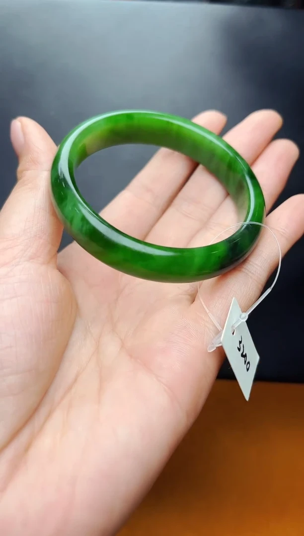 【闪购商品】和田玉手镯未镶嵌52.3圈口