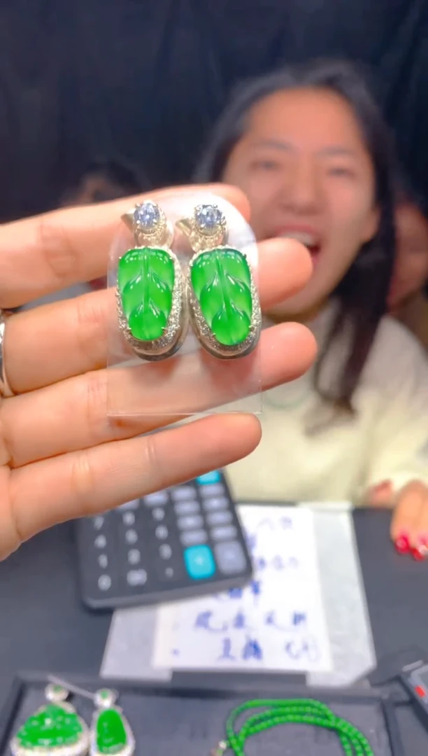 【闪购商品】定制翡翠未镶嵌88多样性发货（发其一）