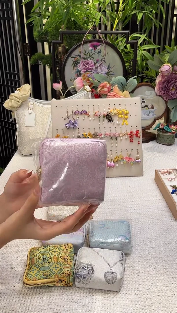 织绣爱**静粉紫定胜文玩包