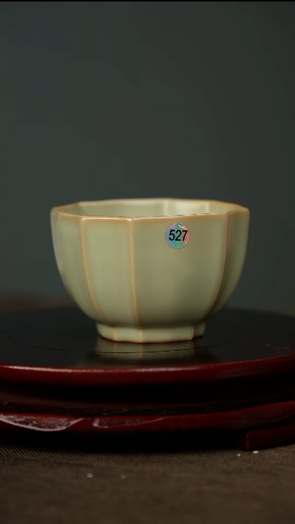 全品 粉青 四方葵口杯 带底款527