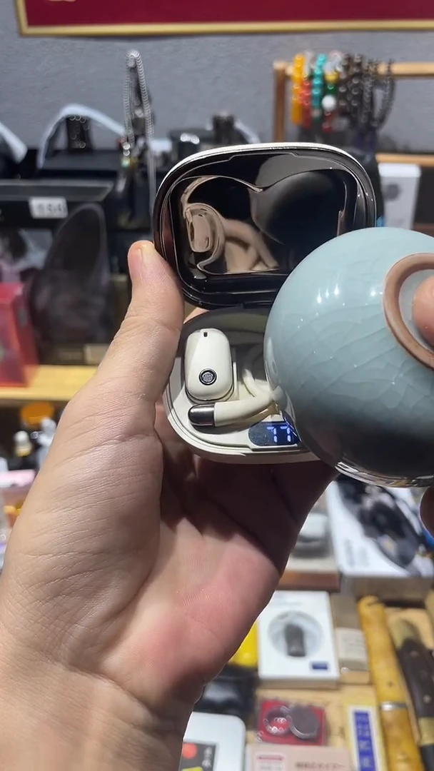 瓷片闪购商品 如图所示