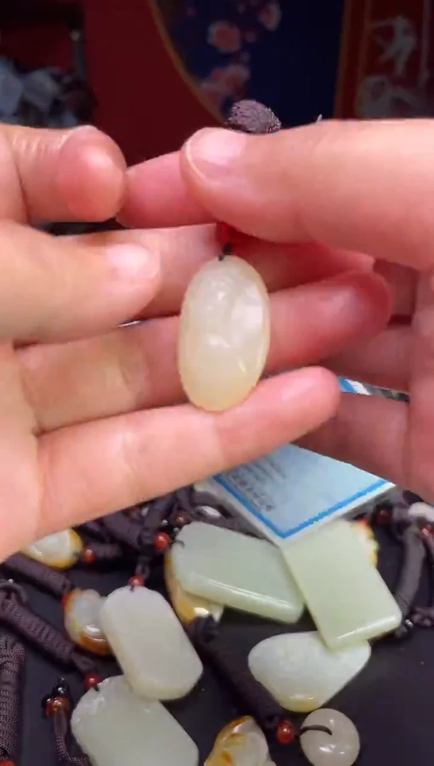 颈饰未镶嵌和田玉123