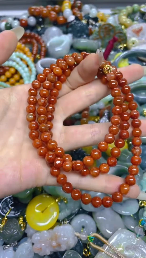颈饰未镶嵌翡翠5MM/ N /翡翠A货，一件也是批发价