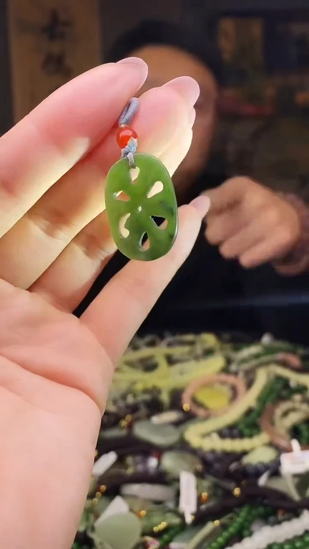 颈饰未镶嵌和田玉多样性发货，拍一发一