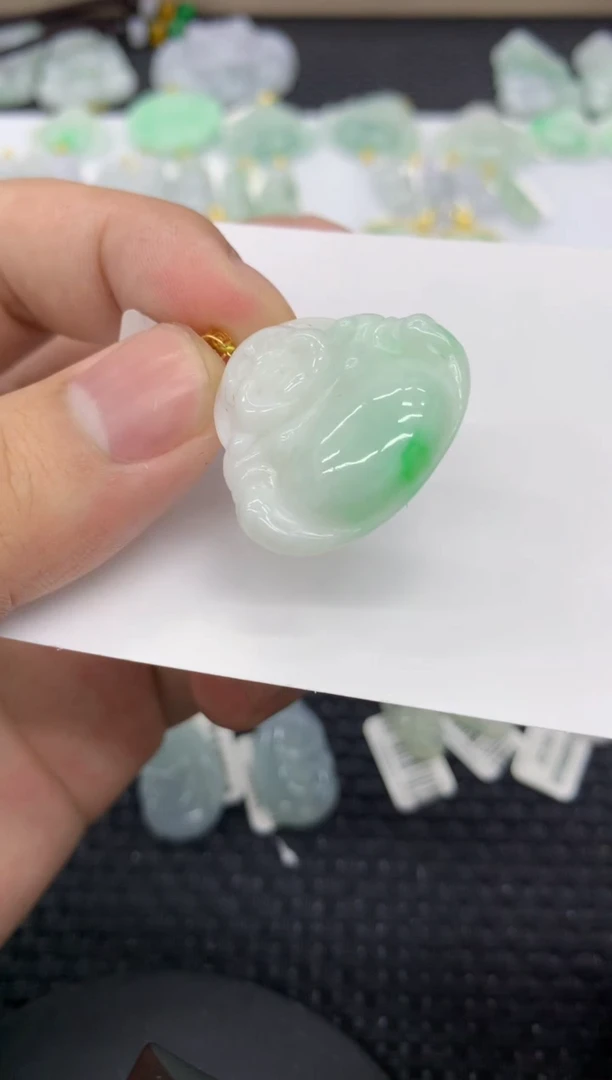 【闪购商品】翡翠颈饰18K金镶嵌11111111111