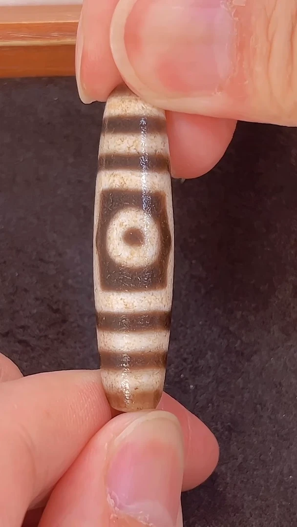 未镶嵌颈饰玛瑙/玉髓钟志明满砂宝盖三眼46.8*11.1