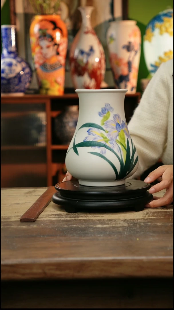 摆件 景德镇纯手工釉下彩精品花瓶