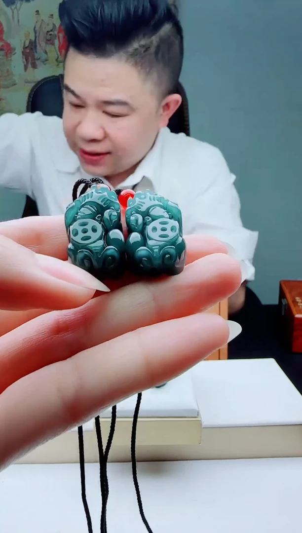 颈饰未镶嵌翡翠多样性发其一