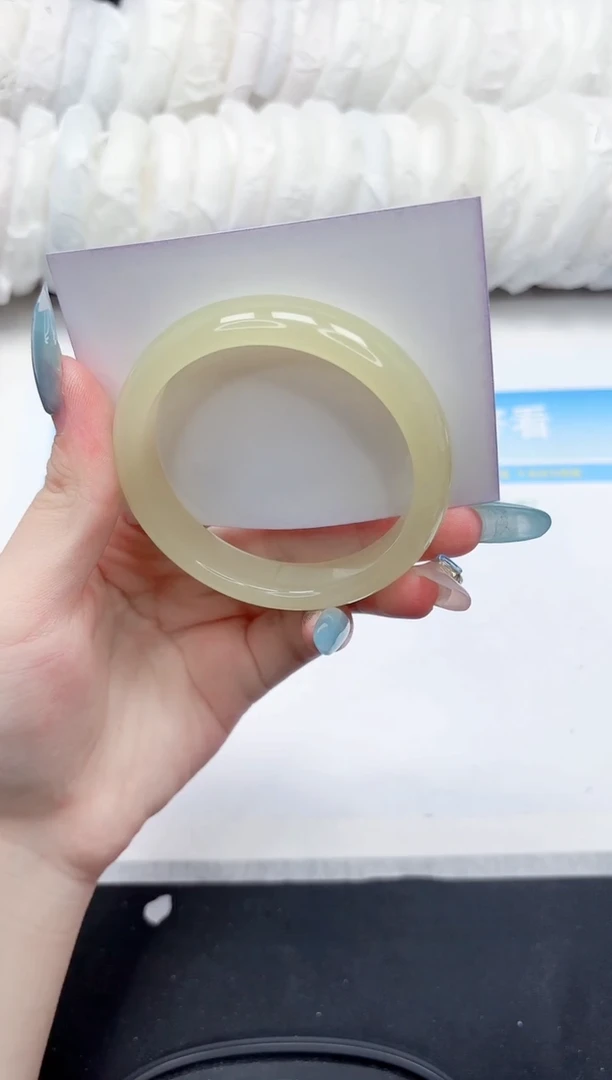 石英质玉手镯未镶嵌99-58