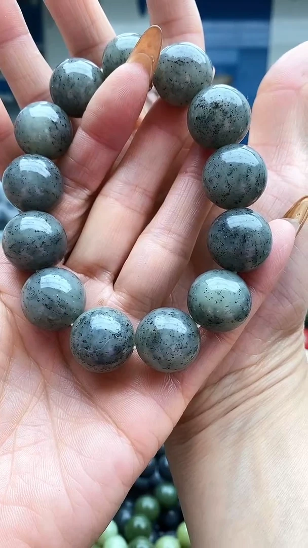 未镶嵌手串和田玉白肉点墨青花18