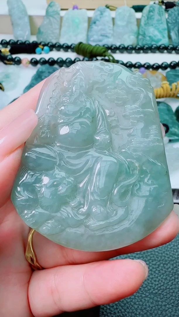 翡翠未镶嵌颈饰111111111