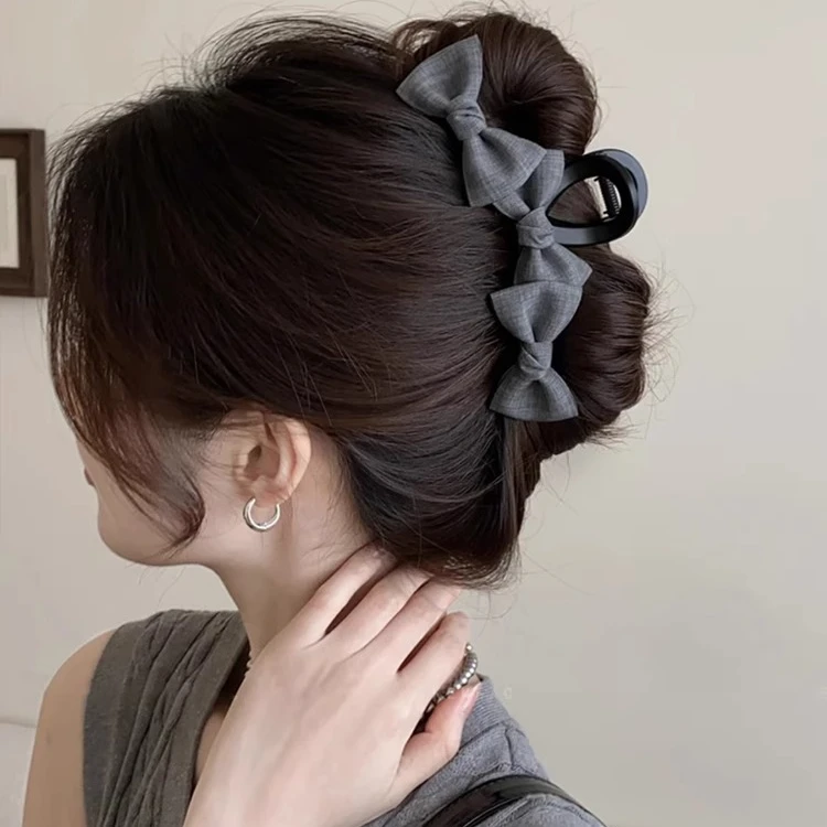 韩系灰色蝴蝶结抓夹女高级感2025新款发夹后脑勺鲨鱼夹大号头饰