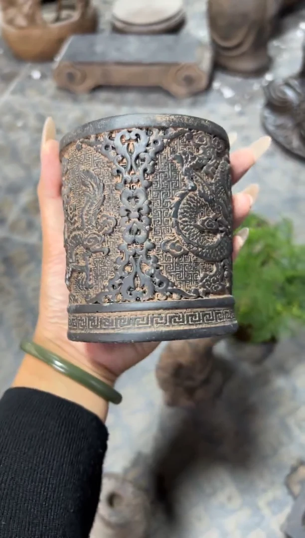 陶土【火山泥】双龙笔筒
